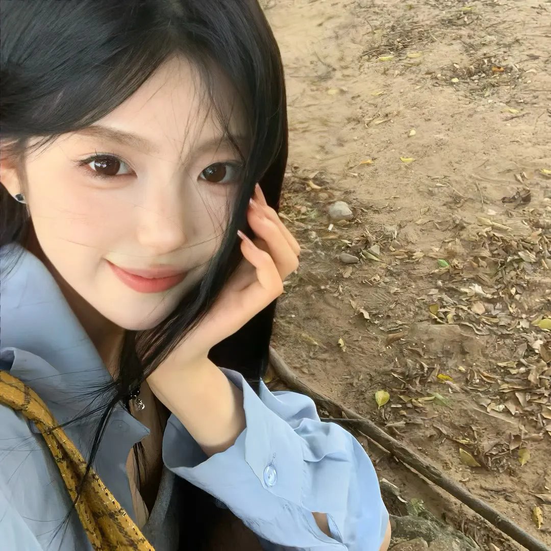 人孔：奉必梦游仙境